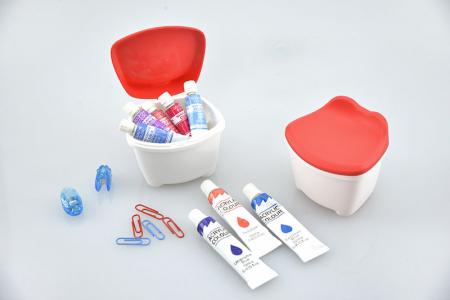 A caixa mini KeroKero está disponível em uma ampla gama de cores.
