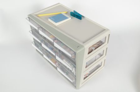 livinbox A7-309 vem com design de duas cores.