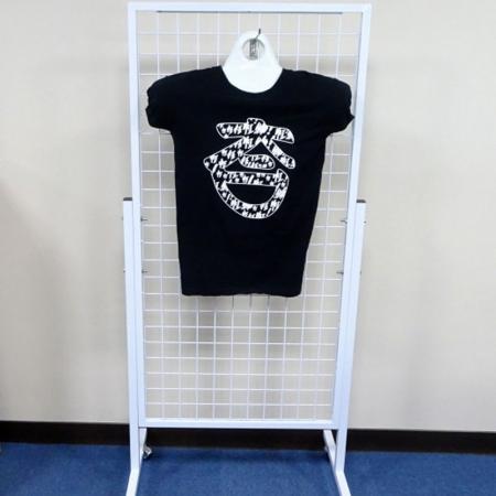 Miesten paitojen mallinukke