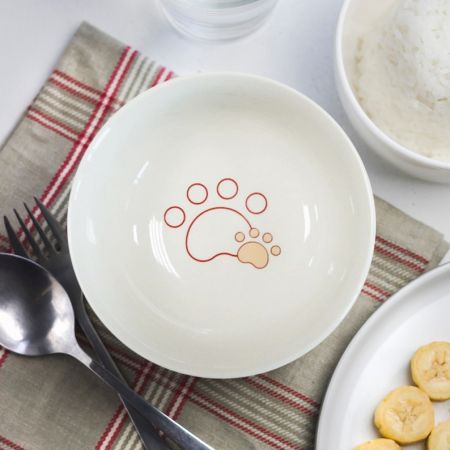 Keramisk serveringsskål för måltid