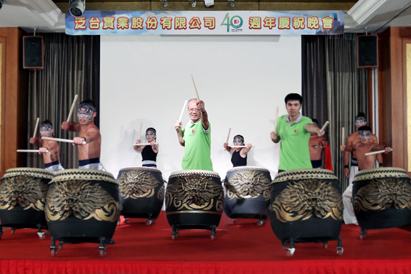 Vi fortsätter som en krigare.