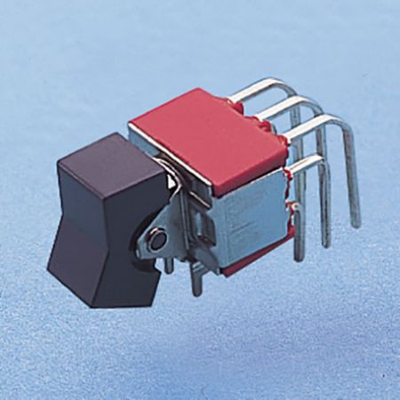 Interruptor basculante en miniatura de ángulo recto vertical 3P