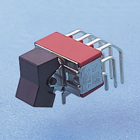 Interruptor basculante en miniatura, ángulo recto vertical, 4P