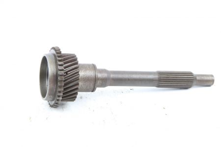 This input gear is available in three different configurations: 24 teeth, 28 teeth, and 36 teeth. It's designed for NKR applications, ensuring smooth power transmission and reliable performance.