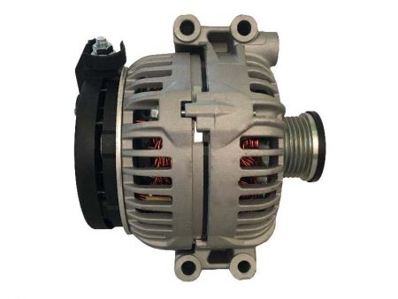 BMW 323i L6 2.5L(2006-2007)のオルタネーター BMW (2006-2008) BMW - ヨーロッパ (2004-2011)