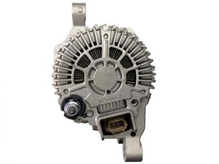 FORD Focus III 2.0 ST 2012- /Focus IV 2.0 EcoBoost 2014- /Focus IV 2.3 RS AWD 2015- /Kuga II 2.0 EcoBoost 4X4 2015- vaihtovirtalähteet