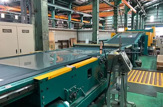 We have multiple steel coil leveling and cutting lines as well as steel coil slitting lines, providing a large quantity of stainless steel materials