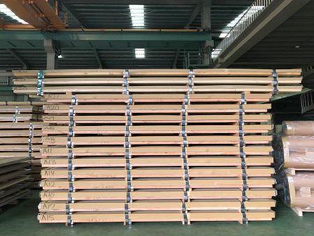 Our stainless steel sheet inventory includes fixed-size materials with widths of 1 meter, 4 feet, and 5 feet