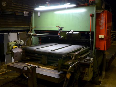 Collecting area of the shearing machine