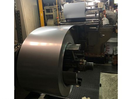 Uncoiler of the 650mm steel coil slitting machine