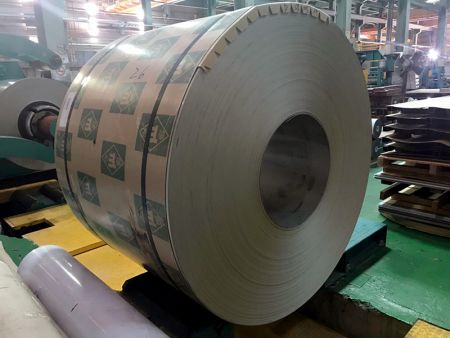 316 stainless steel coil with BA surface, a thickness of 1.5mm.