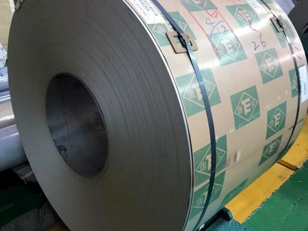 Gulungan Baja Tahan Karat 316L - Gulungan baja tahan karat 316L dengan penyelesaian permukaan 2B, ketebalan 3,0mm, dan lebar 4 kaki