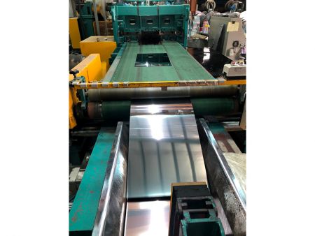 316L Stainless Steel Custom-size Precision Blank - 316L stainless steel custom-size precision blanks with BA surface finish and a thickness of 1.2mm