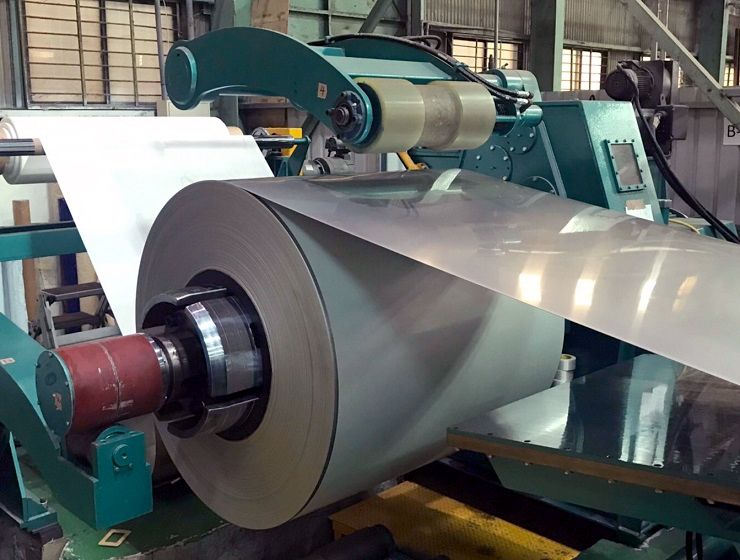 Ofrecemos bobina, tira, lámina, placa, cuadrado en blanco y material para muelles de acero inoxidable personalizados.