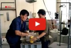 Prueba de resistencia a la tracción de anclajes químicos por el laboratorio de ingeniería de AIT en Tailandia - Barra de refuerzo GU-500 de 12 mm