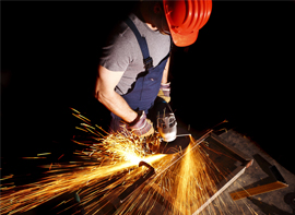 Bota de trabalho de segurança - O material superior de Kevlar altamente resistente à abrasão ARMORTEX aumenta a durabilidade e protege os pés dos trabalhadores de perigos no trabalho.