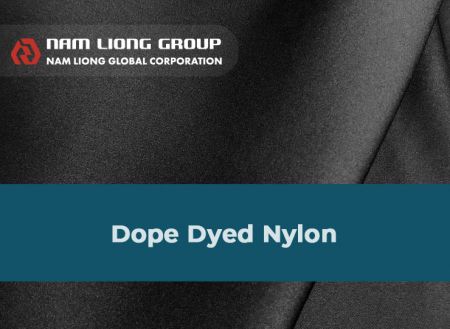 Stratifié de tissu en nylon teint dans la masse - Le stratifié de tissu en nylon teint dans la masse est un matériau composite de tissu en nylon teint dans la masse et d'éponge.