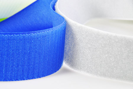 特殊阻燃褙胶定型处理。