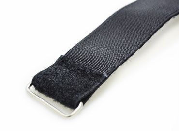 Klettband kann in bestimmter Breite, Länge und Farbe maßgefertigt werden.