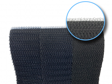 細鉤粘扣帶,組織細緻,尼龍材質,柔軟觸感良好。