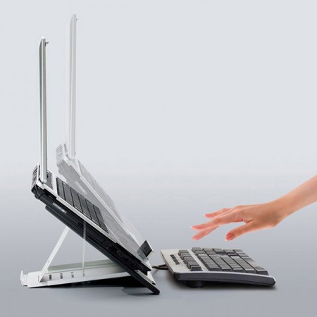 Laptop Stand 搭配筆電