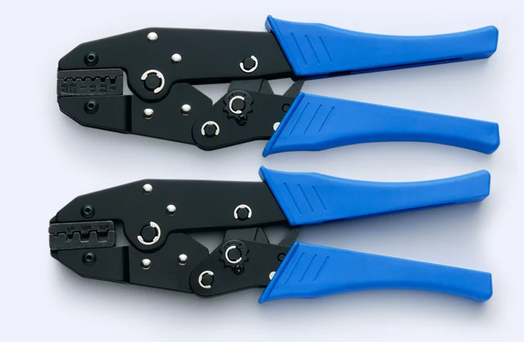 Инструменты для наконечников для шнуров