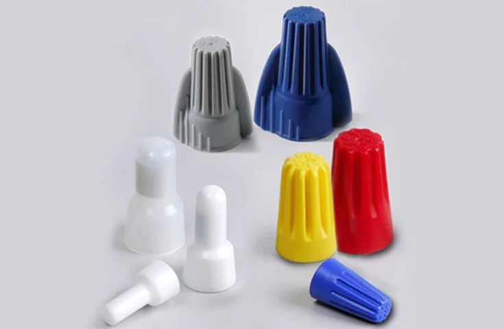 Kabelverbinder, Drehverbinder, Drahtmuttern, Flügelverbinder, geflügelte Erdungsverbinder, Hochtemperatur-Verbinder, Crimpverbinder mit geschlossenem Ende.