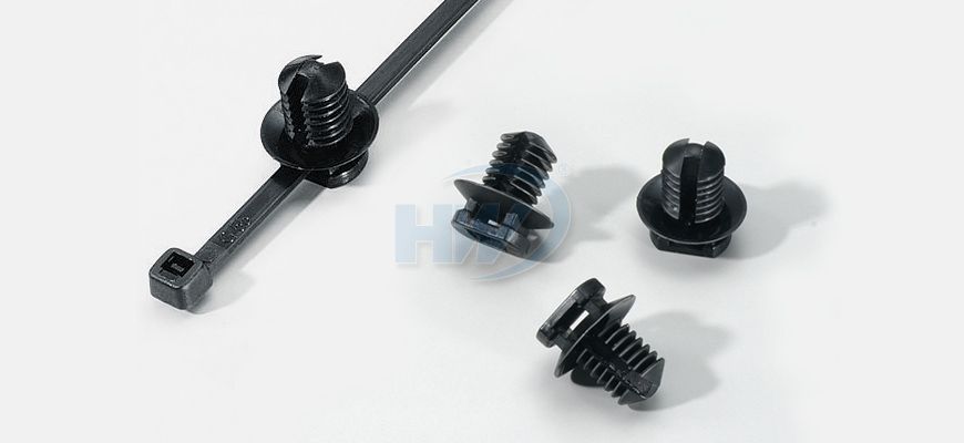 Tannenbaum-Kabelbinder-Montagen und Kabelbinder