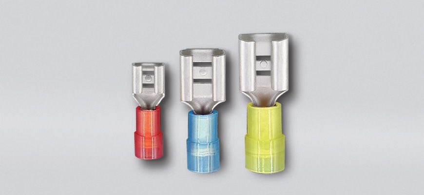 Nylon-isolierte weibliche Trennverbinder (Doppelcrimp)