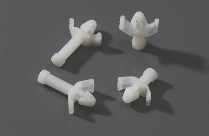 Restmontage PCB-Stützen