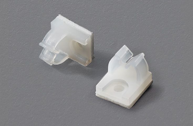 自己粘着ワイヤーサドル