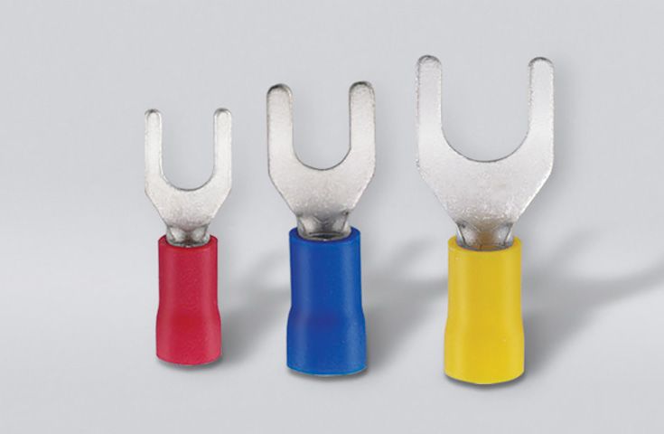 Terminali a forcella isolati in vinile (doppia crimpatura)