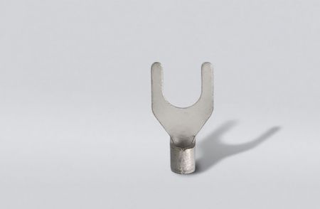 Bornes à fourche non isolées, plage de câbles 22-16 AWG, taille de boulon M4