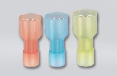 Nylon-volledig geïsoleerde vrouwelijke disconnectors (gemakkelijke invoer), draadbereik 22-16 AWG