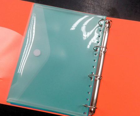 Bolsa de documento recargable con carpeta de 4 anillas.