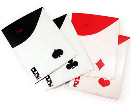 26 Ring binder notebook with a cover pocket, poker design.