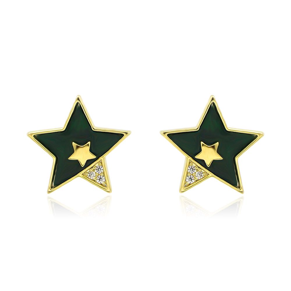 Ein Paar Star Emerald Ohrringe von JR Fashion Accessories, mit einer Sternform aus dunkelgrünem Emaille, vergoldeten Fassungen und funkelnden Zirkonia-Steinen.