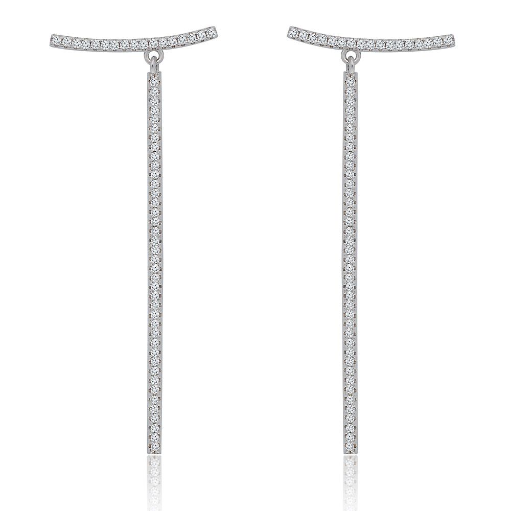 Een paar CZ Dangle Crawler Oorbellen in rhodium-geplateerd sterling zilver, met een T-bar ontwerp volledig bezaaid met sprankelende cubic zirconia stenen.