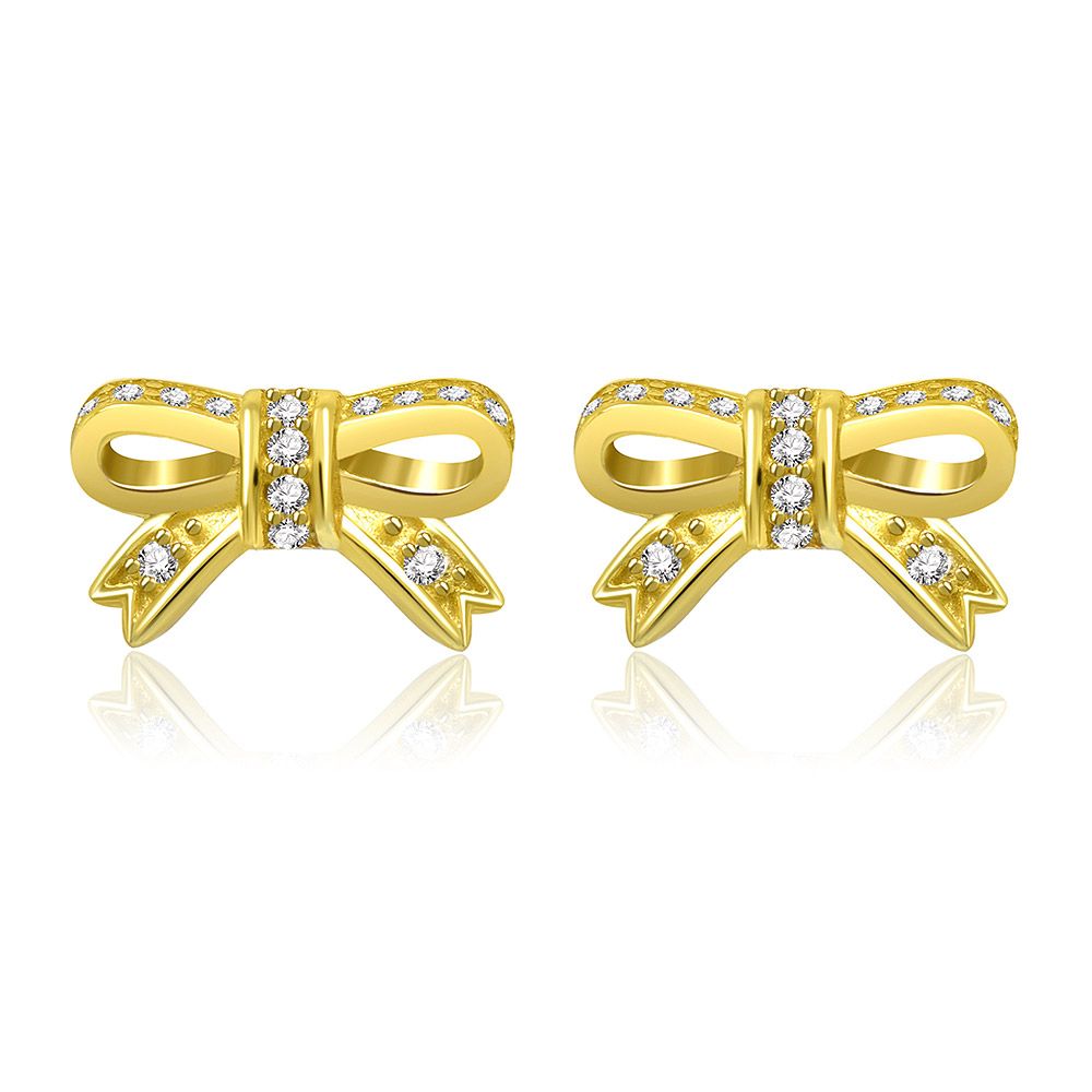Un paio di orecchini a perno a forma di fiocco d'oro, realizzati in argento sterling placcato oro e adornati con brillanti diamanti in zirconia cubica.