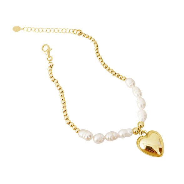 Close-up of the Valentine Heart Pendant Pearl Bracelet, showcasing the delicate gold-plated chain, lustrous freshwater pearls, and a polished heart charm.