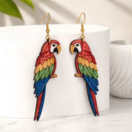 Pendientes de madera en forma de pájaro