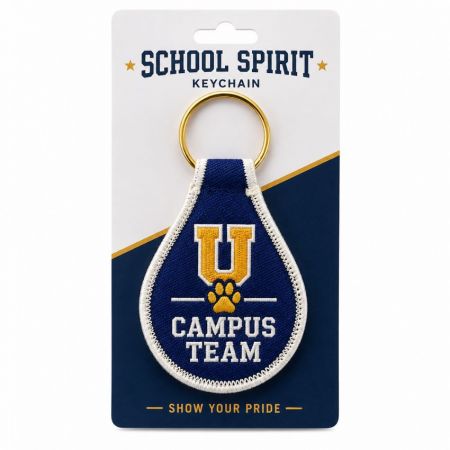 Llavero de parche promocional del equipo escolar con logo de huella de pata bordado en tarjeta de exhibición personalizada.