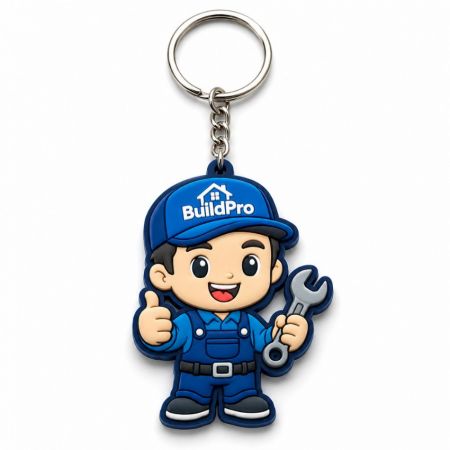 Llaveros de goma personalizados - Llaveros de personaje mecánico 2D de PVC personalizado sosteniendo una llave inglesa con un logotipo corporativo de construcción de marca en el casco.