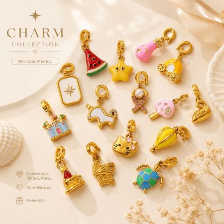 Selección premium de encantos de esmalte resistentes al agua chapados en oro de 18K para líneas de joyería promocional y regalos.