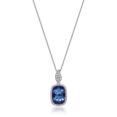 Collar de gota rectangular de cristal azul de Swarovski. - Collar de gota rectangular de cristal azul de Swarovski en plata esterlina 925, con un vibrante colgante de cristal azul rodeado de un pavé de cristales blancos.