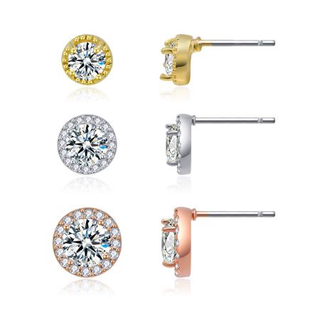 Vorder- und Rückansicht des Tri-Tone Pave CZ Ohrstecker-Sets, das die detaillierte Handwerkskunst zeigt.