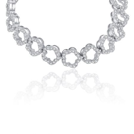 Close-up of the diamond-encrusted links on the Festival Hollow Flower CZ Bracelet, highlighting the intricate craftsmanship.