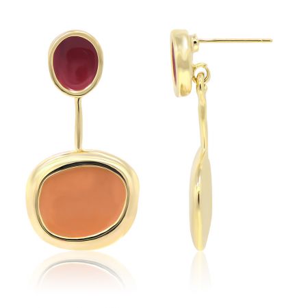 Detailed view of the gold-plated earrings with red and light orange epoxy stones.