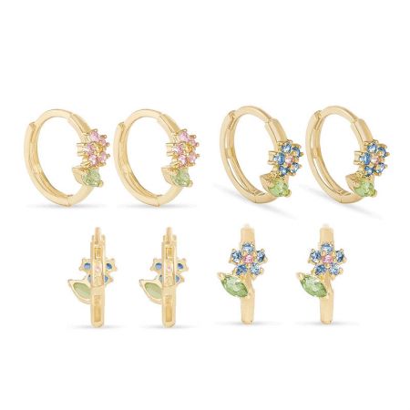 Orecchini a cerchio floreali in argento sterling 925 con zirconia cubica. - Vista frontale e laterale degli orecchini a cerchio a forma di fiore in argento sterling 925 con placcatura in oro, con pietre centrali intercambiabili in zirconia cubica rosa, blu e verde.
