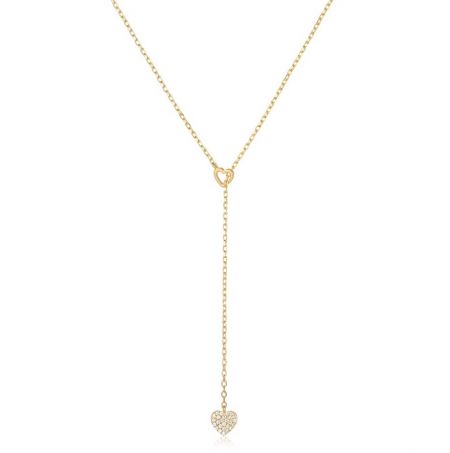 Collar colgante de corazón de plata esterlina 925 - Primer plano del collar colgante de corazón de plata esterlina 925, que muestra su baño de oro y piedras de circonio cúbico brillantes.